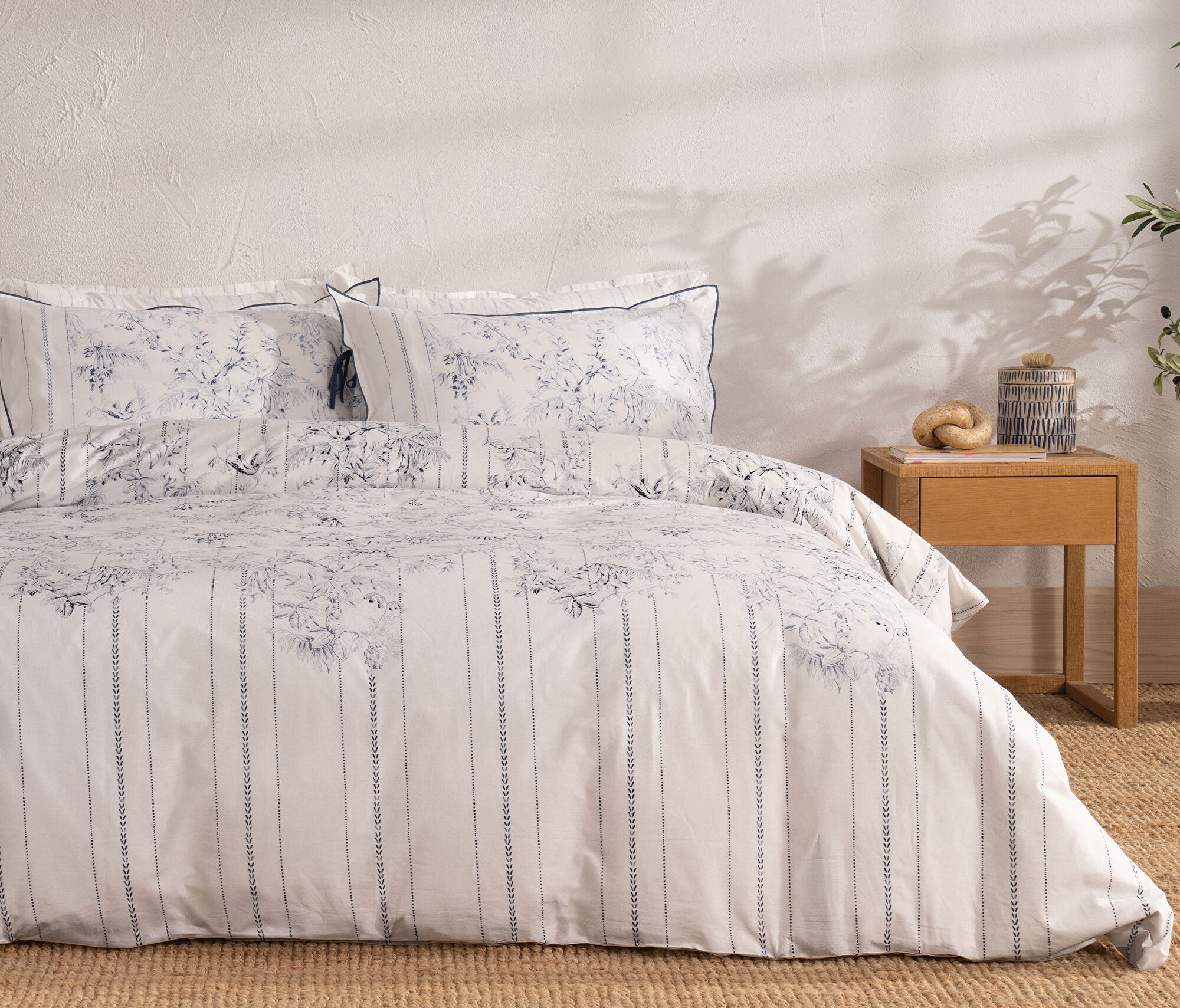Sintra | Çift Kişilik 200x220 cm | Mavi - Konforlu ve Kaliteli Puffy Ürünleri